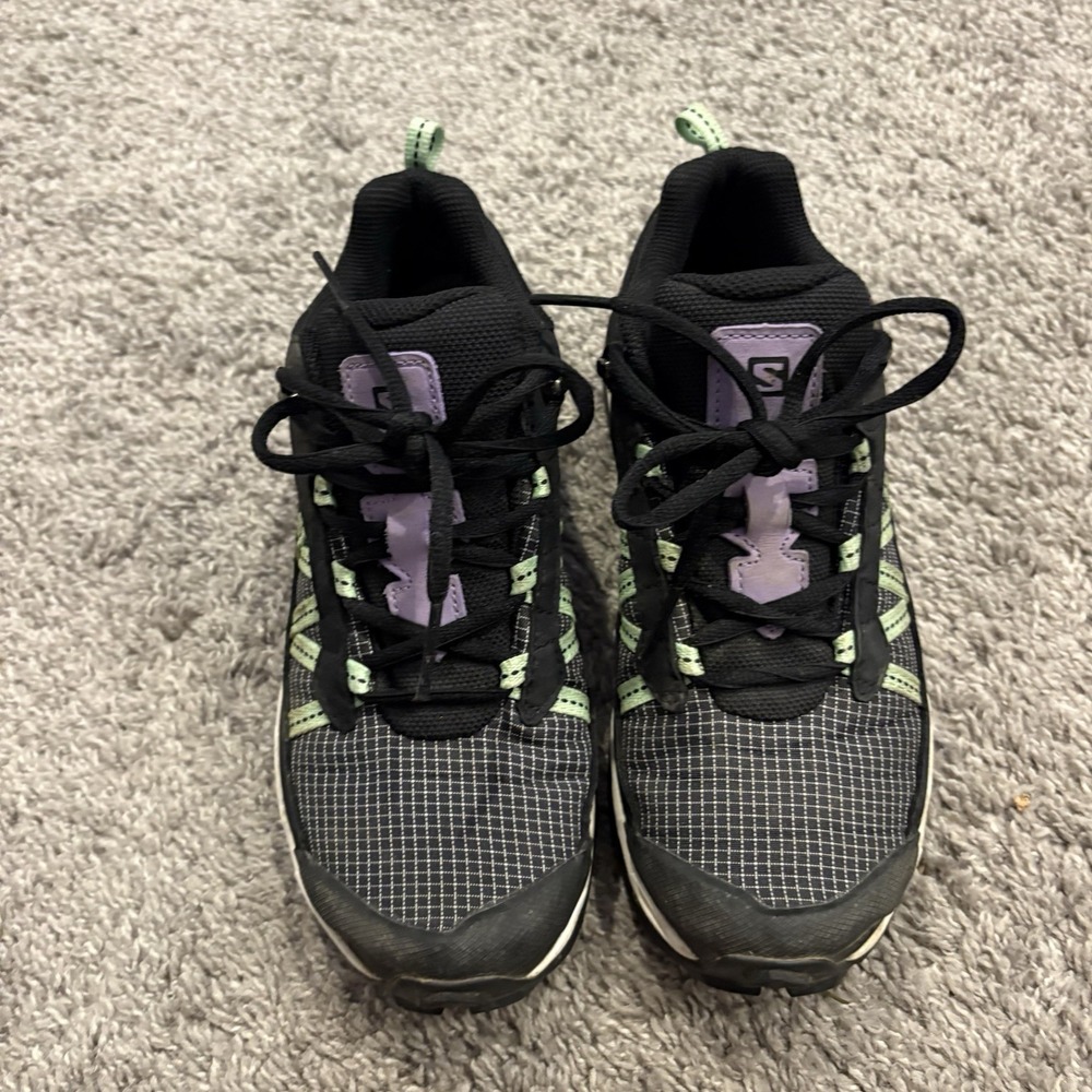 Salomon Shelter Low Trail Running Women 6.5 Men 5.5 Shoes Purple Sneakers 414669